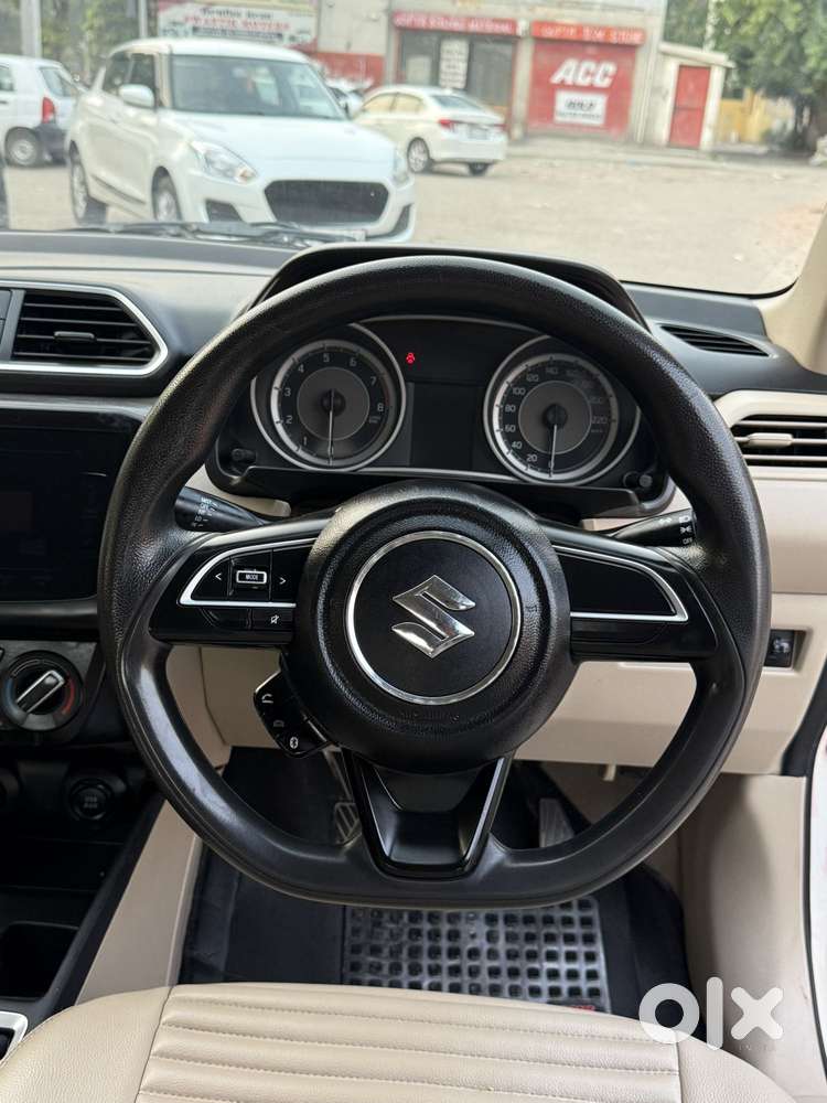 Maruti Suzuki Dzire 1.2 Vxi, 2023, Petrol