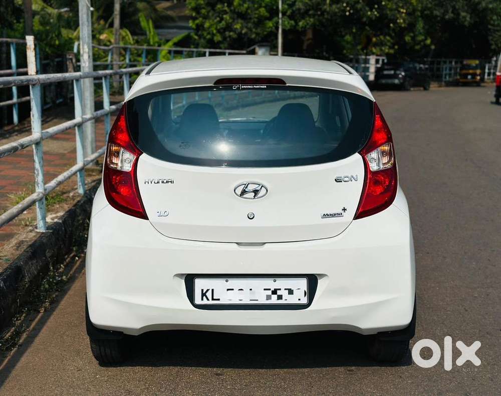 Hyundai Eon Magna+ 1000cc