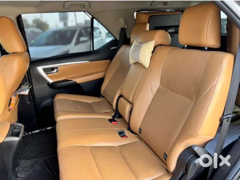 Black Toyota Fortuner Oct 2023.