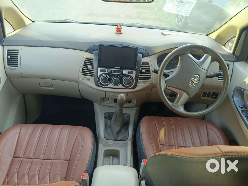 Toyota Innova, 2014