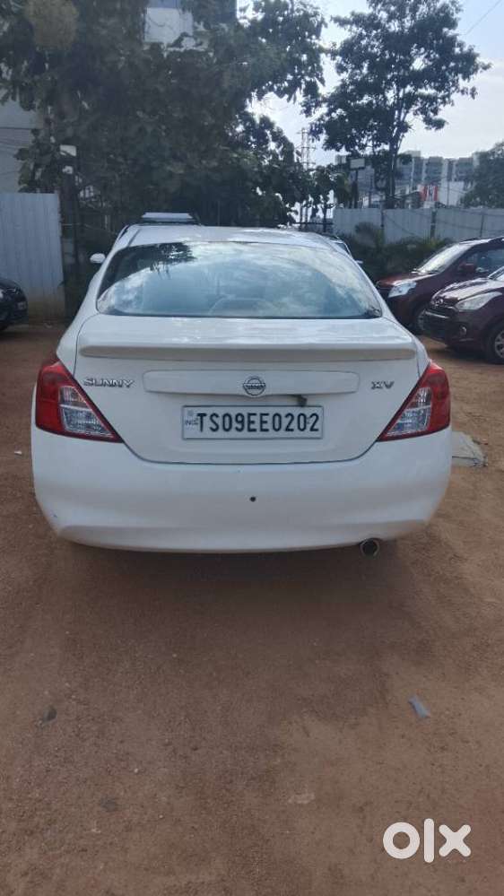 Nissan Sunny Xv, 2014, Petrol