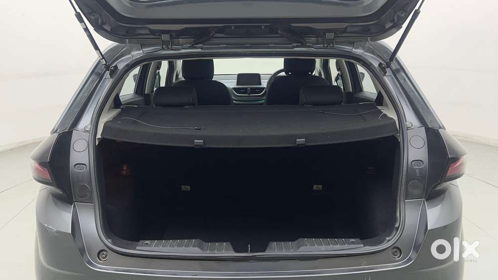 Tata Altroz Xz, 2021, Petrol