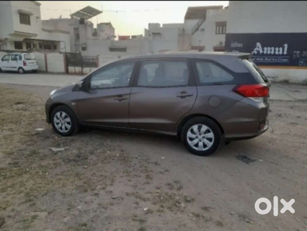 Honda Mobilio 2015 Diesel Well Maintained