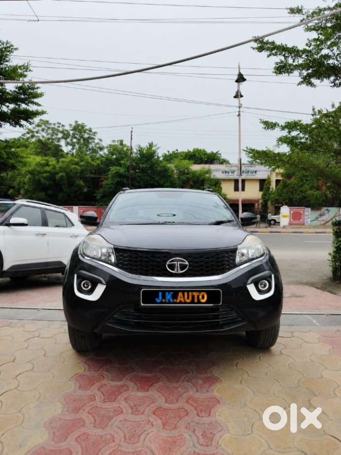 Tata Nexon 1.5 Revotorq Xm (s), 2018, Petrol