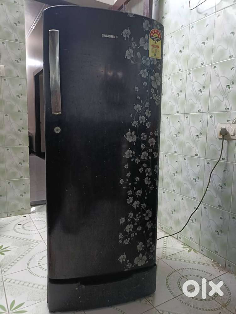 Single door refrigerator fully functional 192 litres