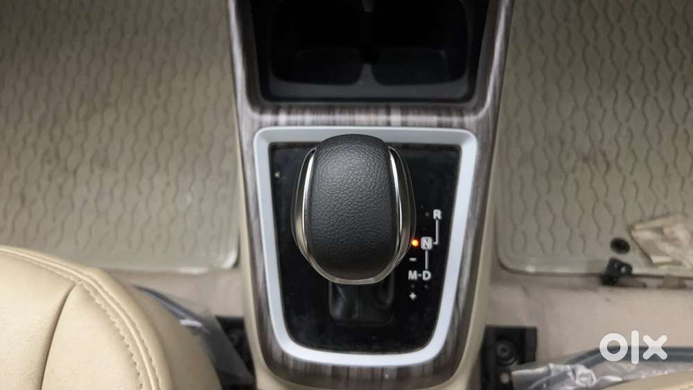 Maruti Suzuki Dzire Vxi Ags, 2024, Petrol