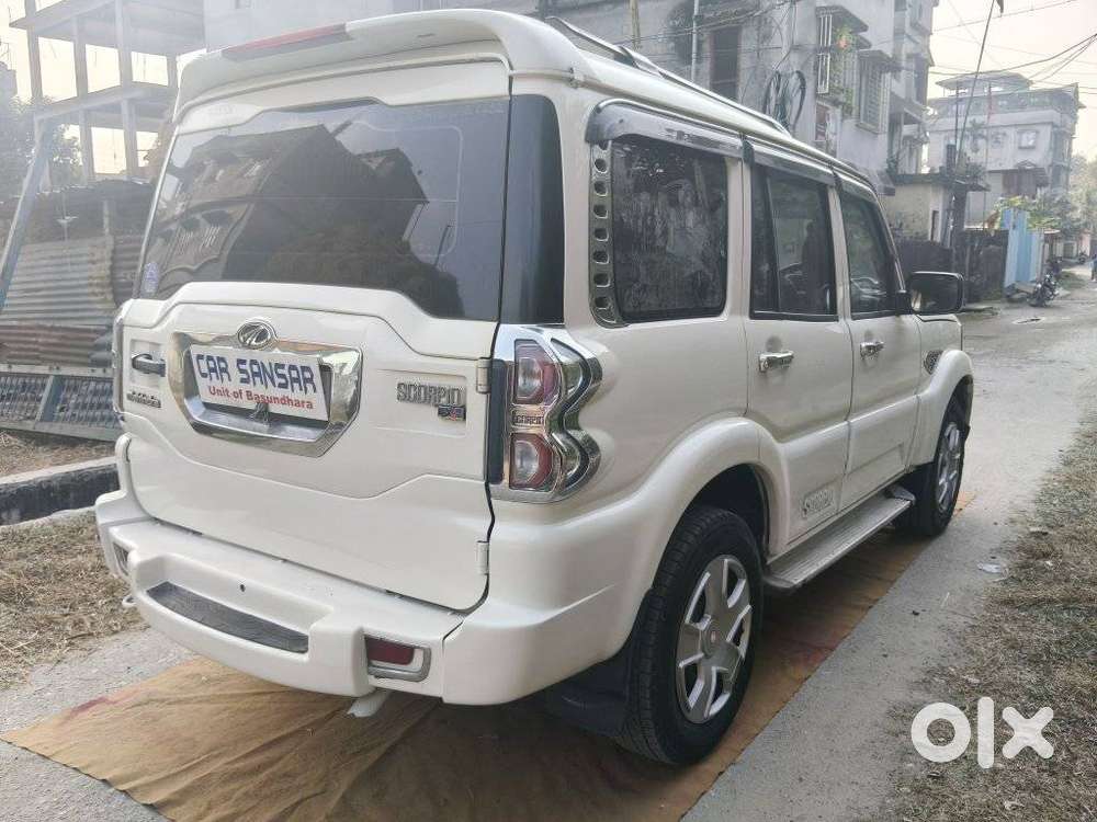 Mahindra Scorpio S4, 2016, Diesel