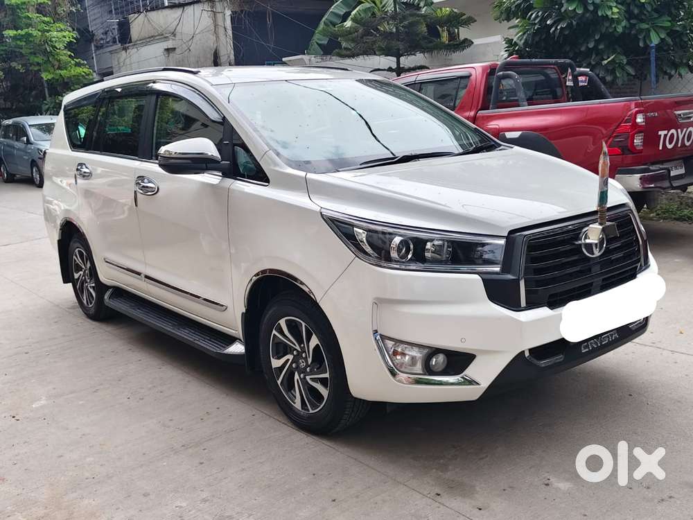 Toyota Innova Crysta 2.4 V 7 Str, 2023, Diesel