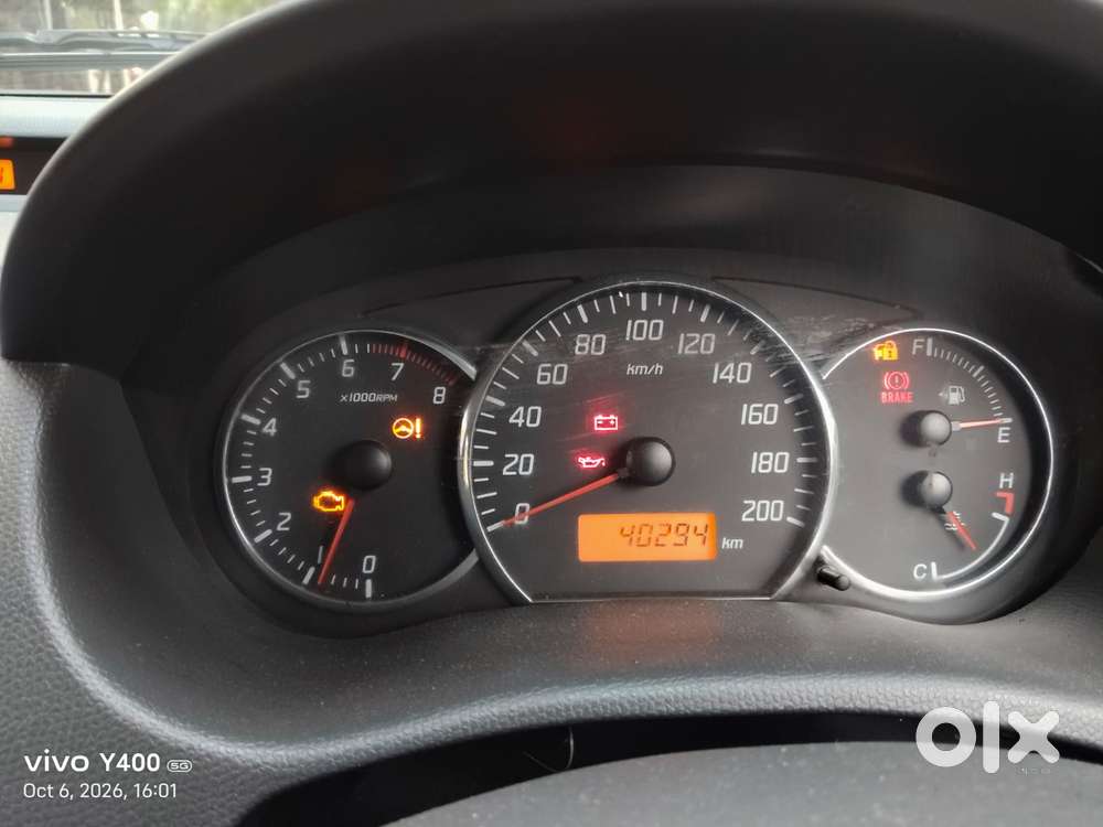 Maruti Suzuki Swift Vxi 1.2 Abs Bs-iv, 2011, Petrol