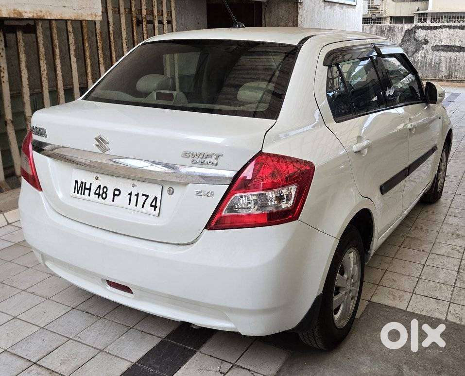Maruti Suzuki Swift Dzire Amt Zxi Plus, 2012, Petrol