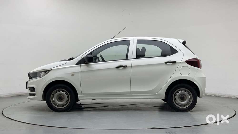 Tata Tiago 1.2 Revotron Xm Cng, 2022, Cng & Hybrids