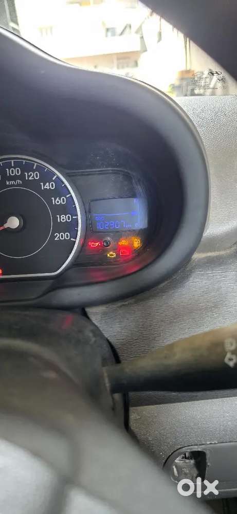 Hyundai I10 2012 कार