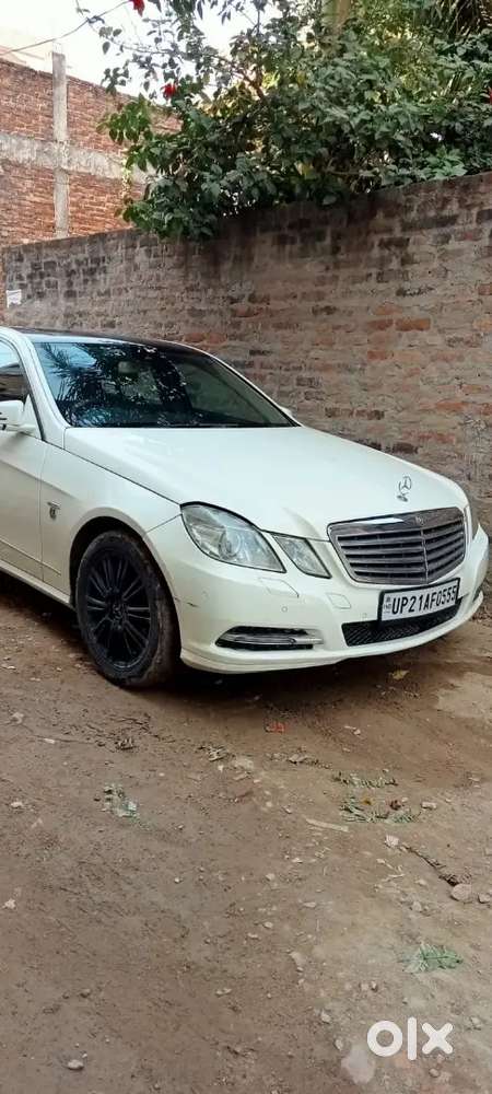 Mercedes Benz E Class 2011 Petrol 87000 Km Driven