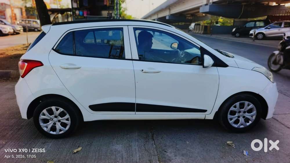 Hyundai Grand I10 Sportz Edition, 2015, Cng & Hybrids