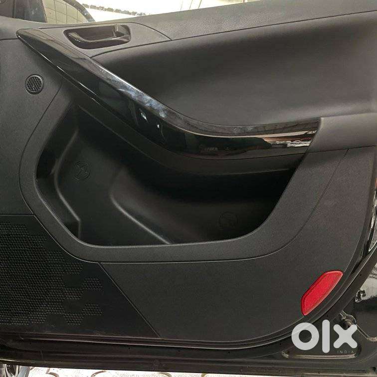 Tata Nexon Fearless Plus (ps)  1.2 Petrol Dca (adas), 2024, Petrol