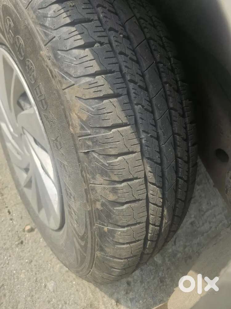 Mahindra Tuv 300 2016 Diesel 92000 Km Driven