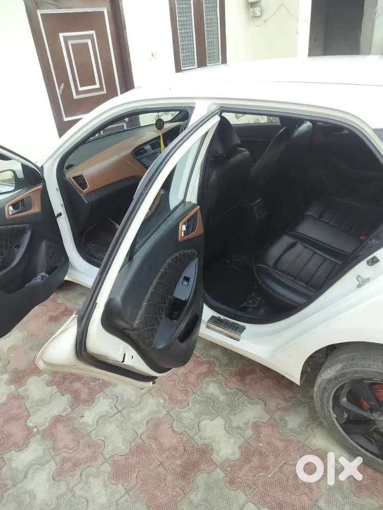 I20 Asta 2015 Model Push Button Start 3rd Owner
