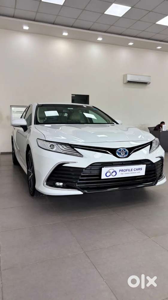 Toyota Camry Hybrid, 2022, Petrol