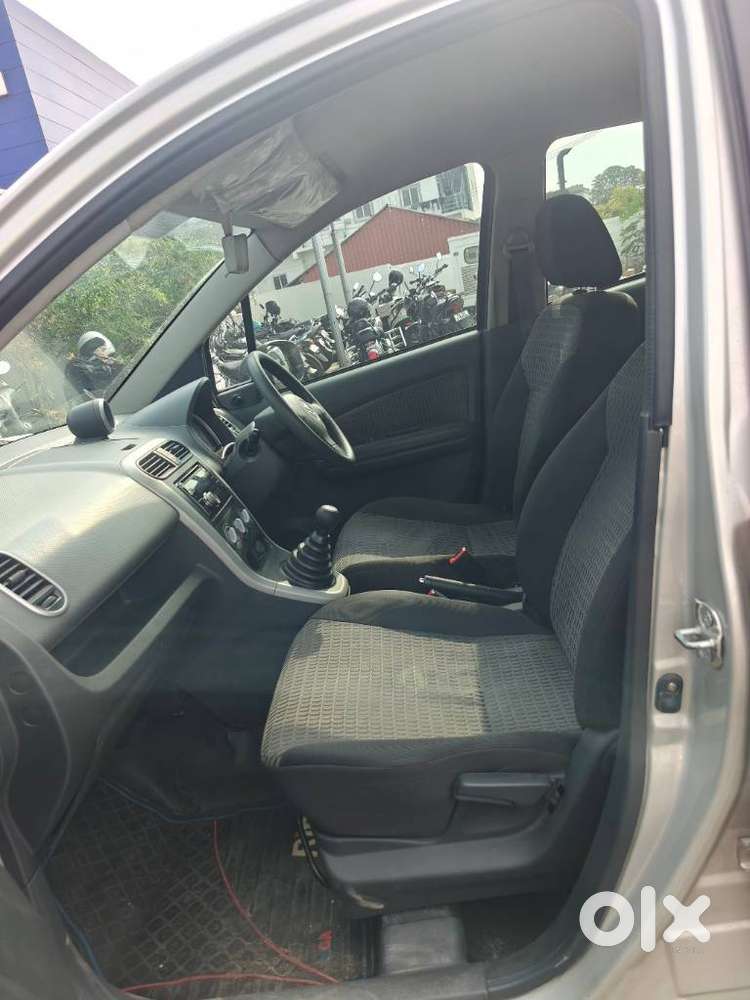 Maruti Suzuki Ritz Vxi, 2013, Petrol
