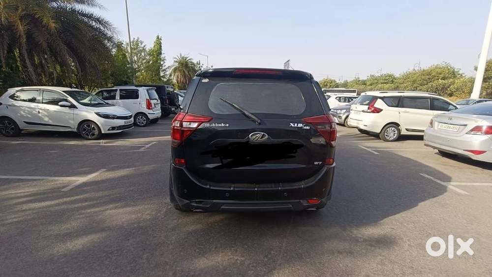 Mahindra Xuv500 2018 Diesel 80000 Km Driven