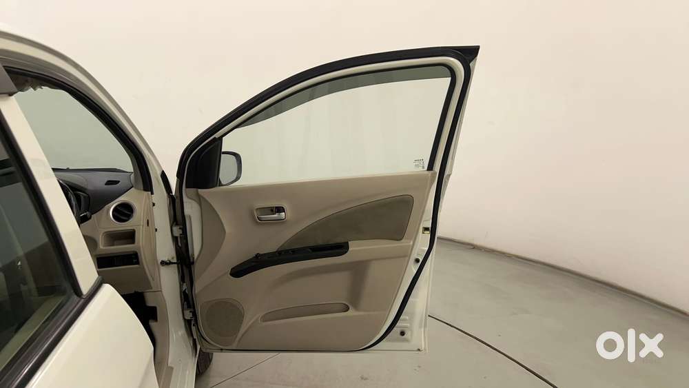 Maruti Suzuki Celerio Zxi Optional Amt, 2017, Petrol