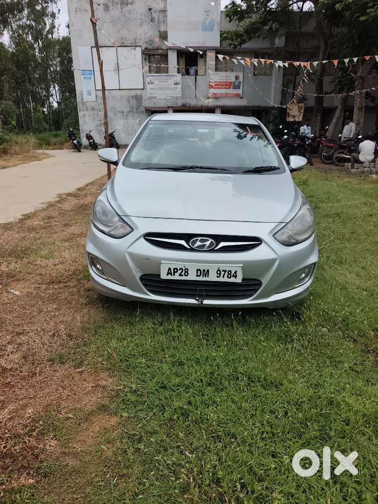 Hyundai Verna 1.6 S 2012