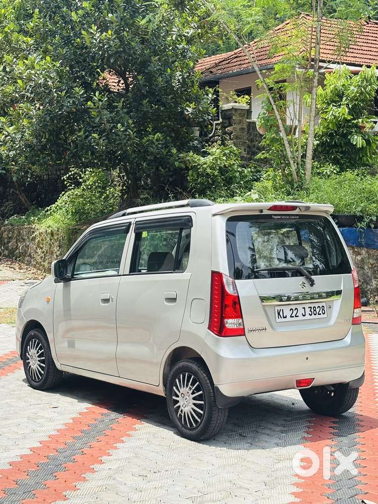 Maruti Suzuki Wagon R Vxi 1.0, 2016, Petrol