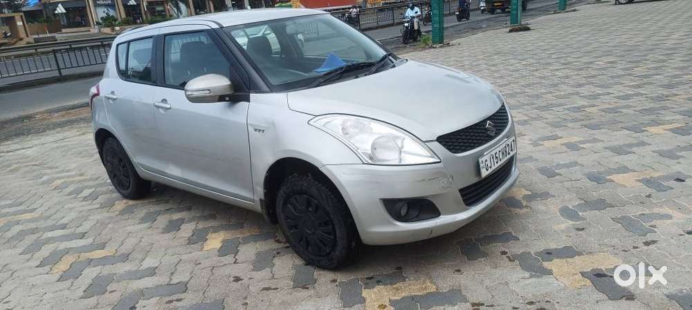 Maruti Suzuki Swift Vxi + Manual, 2011, Cng & Hybrids