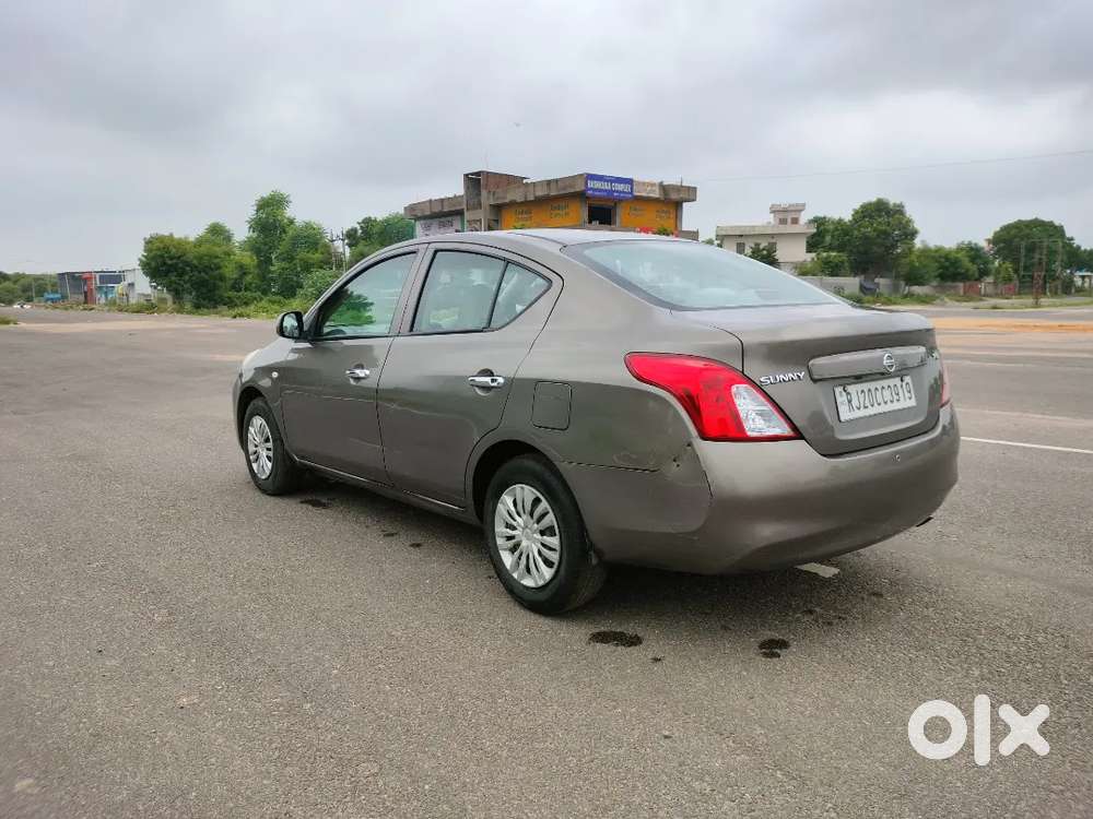 Nissan Sunny Xl 2012