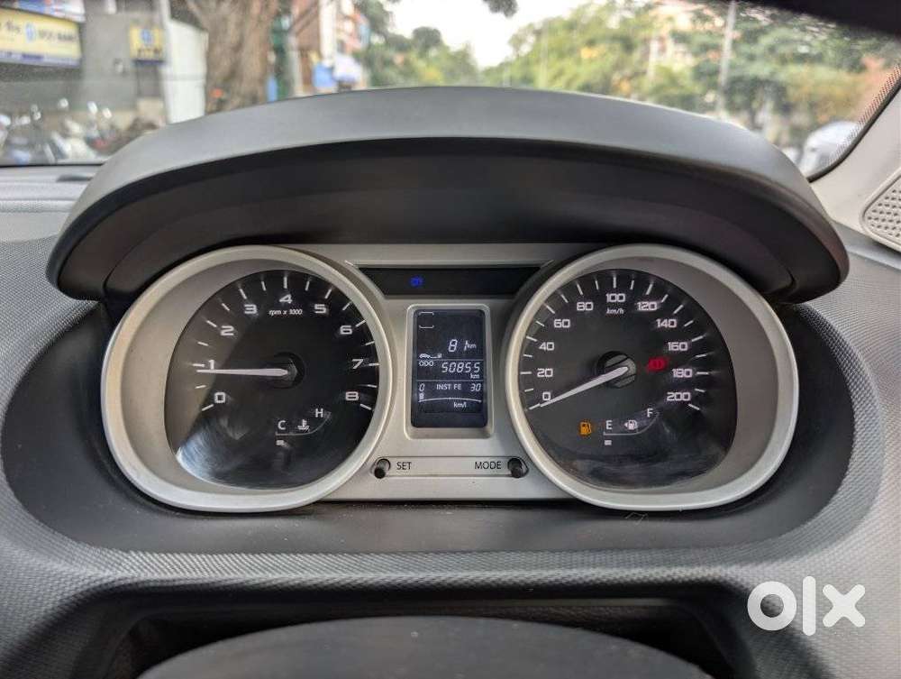 Tata Tiago Xz, 2016, Petrol