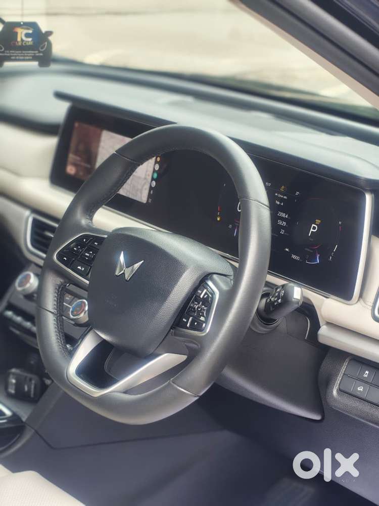 Mahindra Xuv700 2.2 Ax 7 Diesel At Str, 2022, Diesel