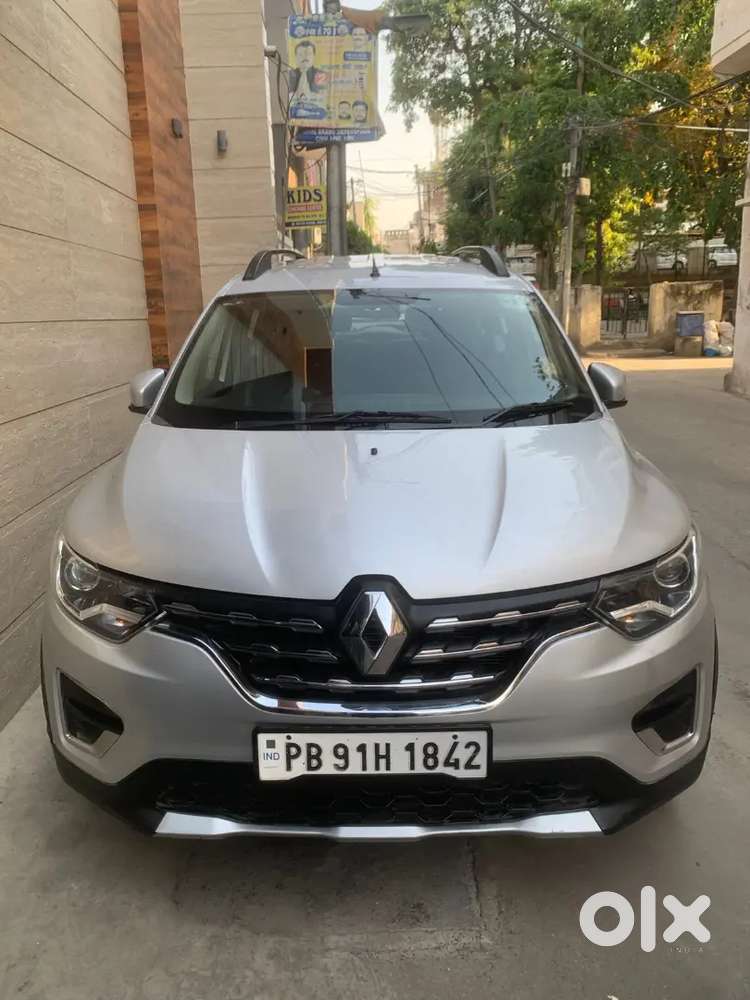7 Seater Top Model 1 Owner 52000 Kms Run Car Full Insurance New Tyres