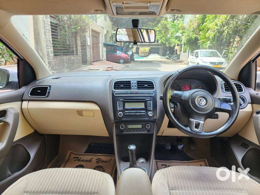 Volkswagen Vento 2010-2013 Petrol Highline, 2011, Petrol