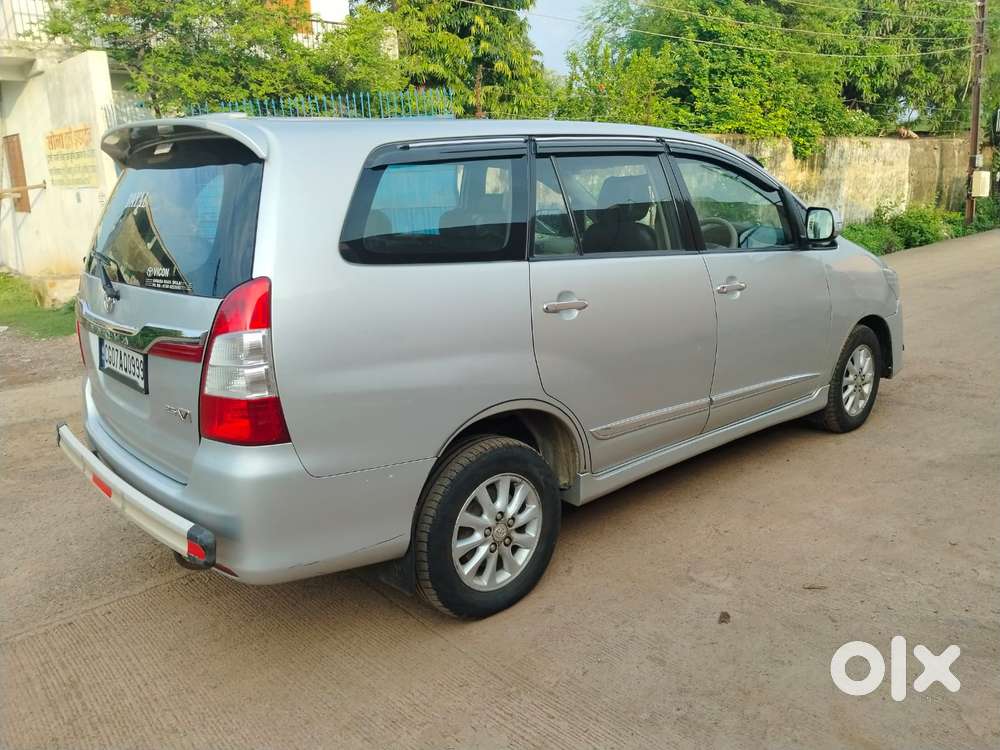 Toyota Innova 2.5 V 8 Str, 2014, Diesel