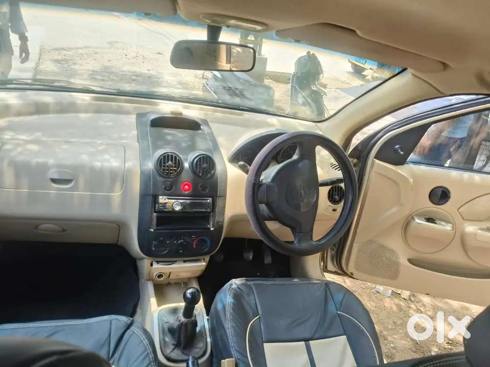 2013 Chevrolet Aveo पेट्रोल मैन्युअल 15 Km