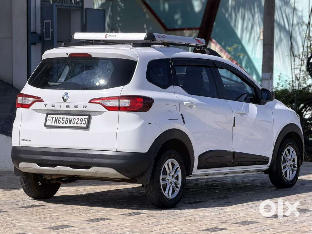 Renault Triber Rxt, 2022, Petrol