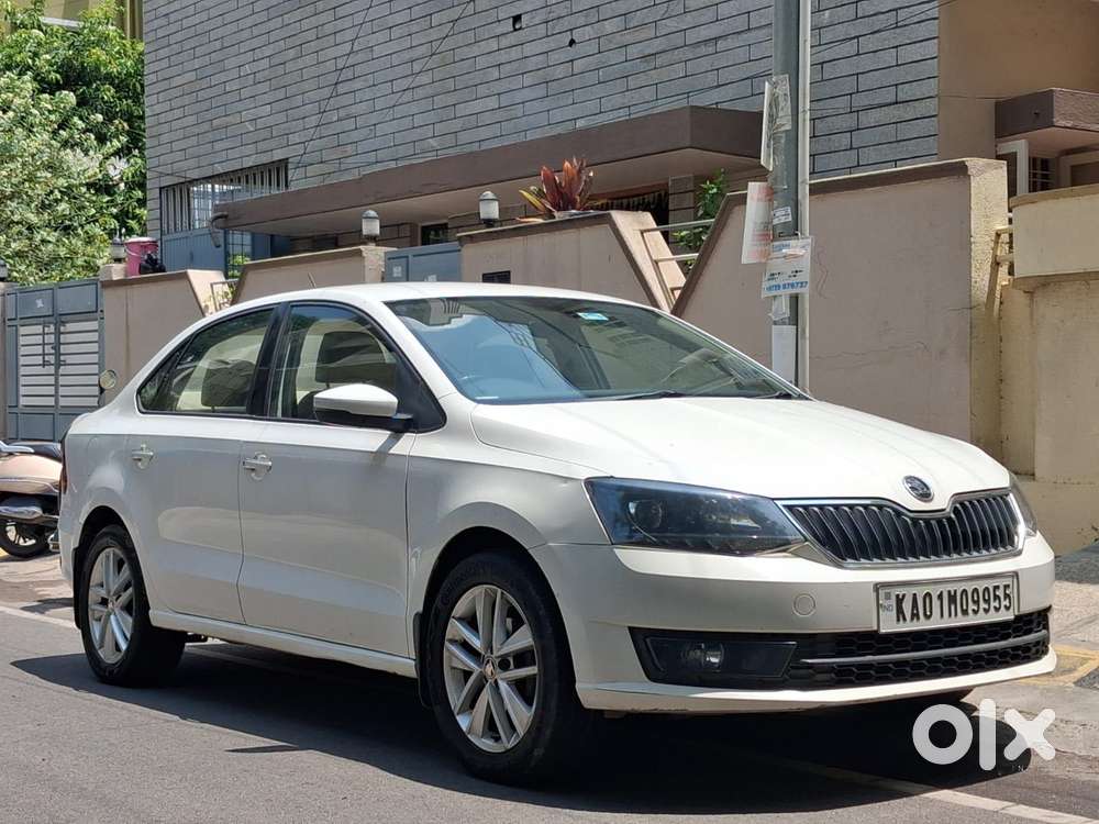 Skoda Rapid [2016-2020] 1.5 Style Plus Tdi At Black Package, 2017, D..