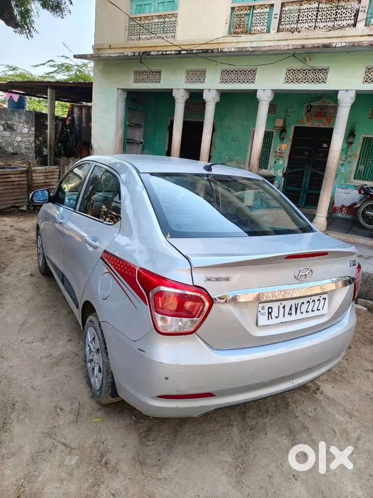 Hyundai Xcent E 2017