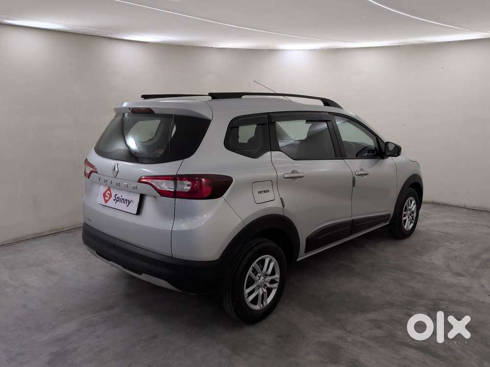 Renault Triber Rxt, 2022, Petrol