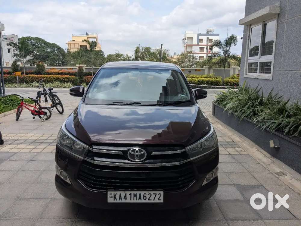 Toyota Innova Crysta 8 Str