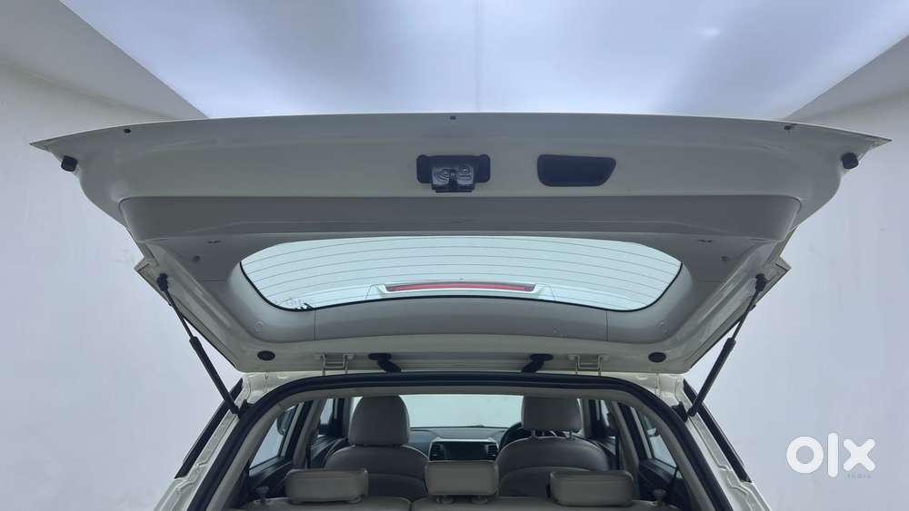 Mahindra Xuv300 W8 Option Diesel, 2022, Diesel