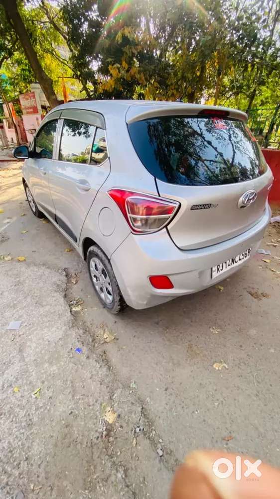 Hyundai Grand I10 2016 Diesel 85000 Km Driven All Documents Completed
