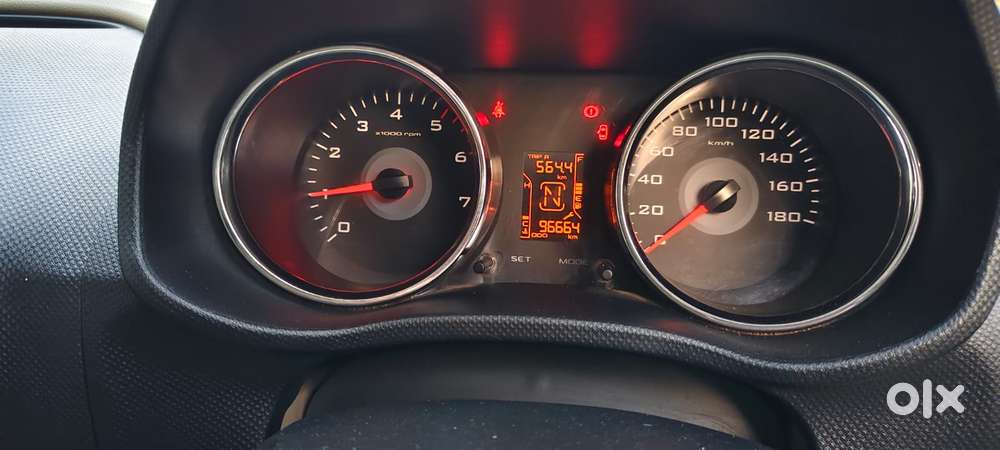 Mahindra Tuv 300 T10 Opt, 2018, Diesel