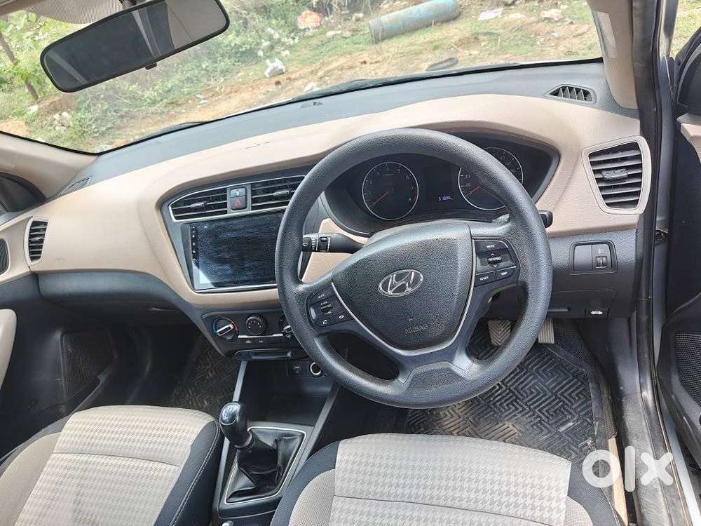Hyundai I20 Sportz 1.2 Mt Dual Tone, 2020, Petrol