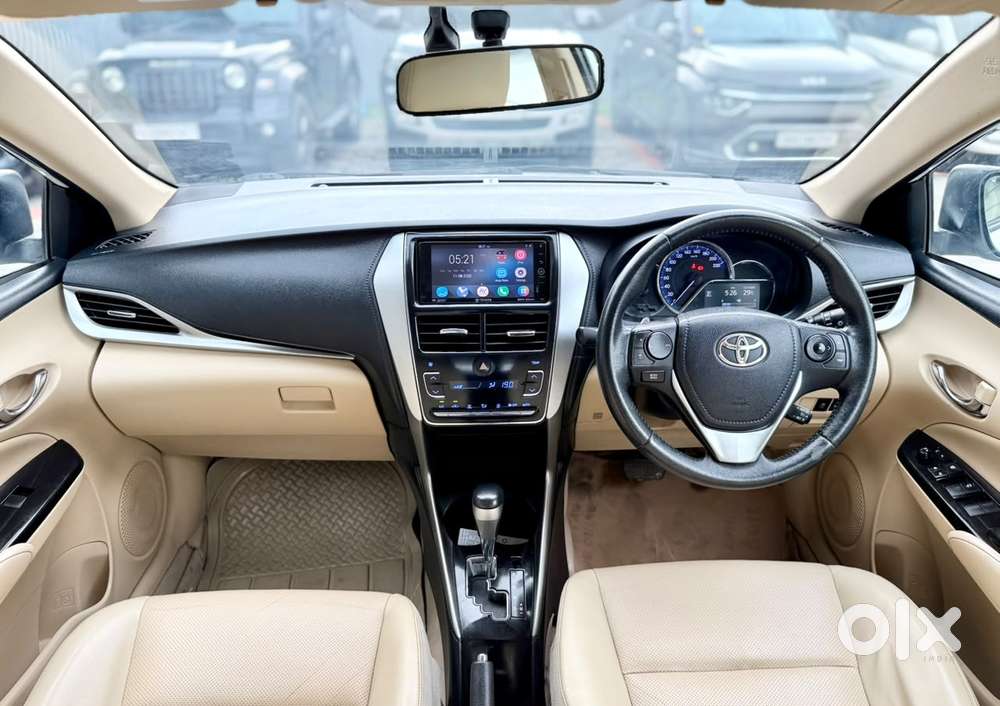 Toyota Yaris Vx Cvt, 2019, Petrol