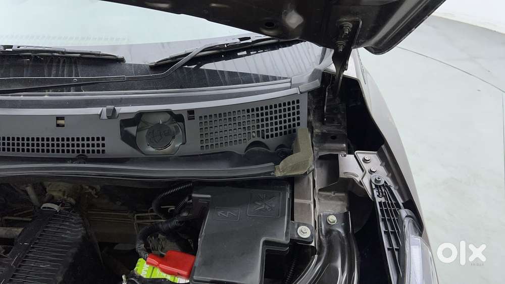 Nissan Magnite 1.0 Xv Executive, 2021, Petrol