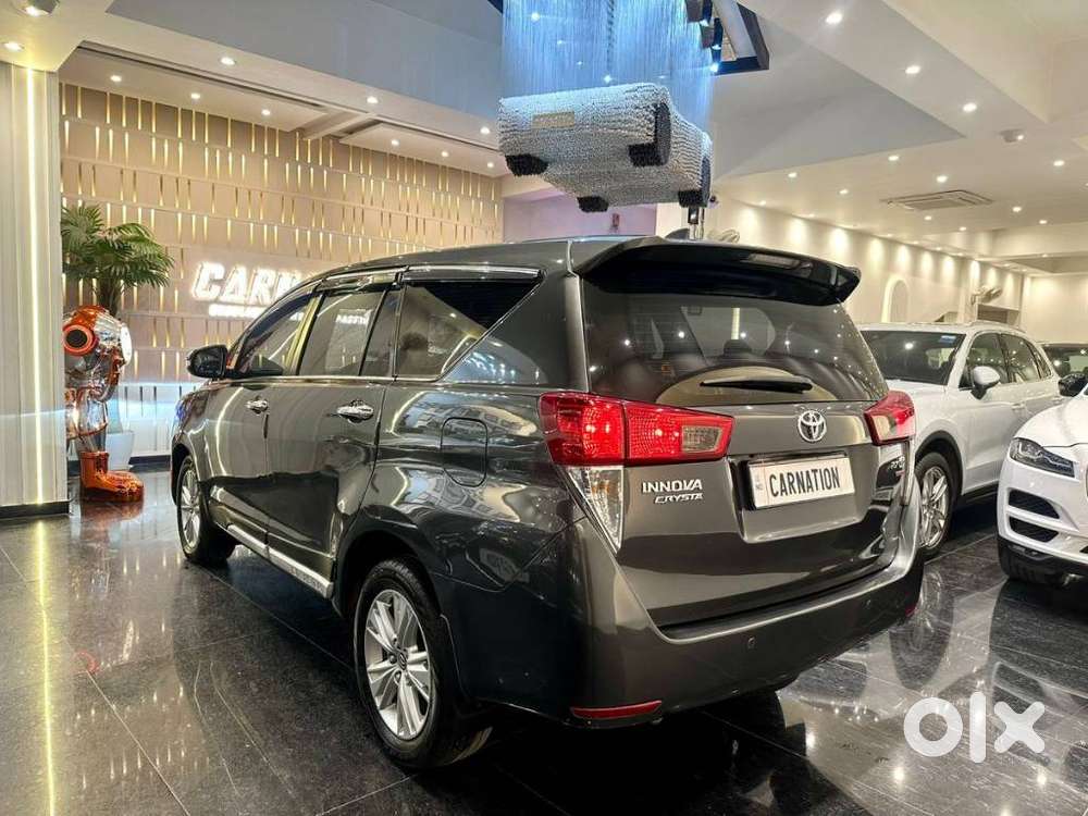 Toyota Innova Crysta