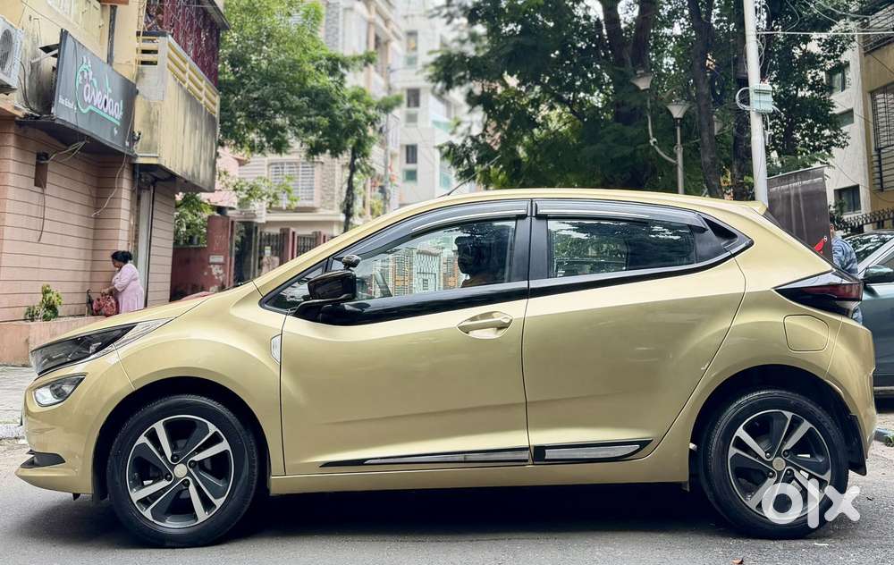 Tata Altroz Xz, 2020, Petrol