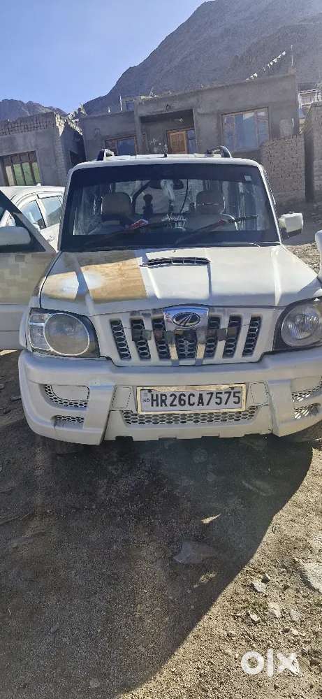 Mahindra Scorpio Classic 2013 Diesel 150000 Km Driven