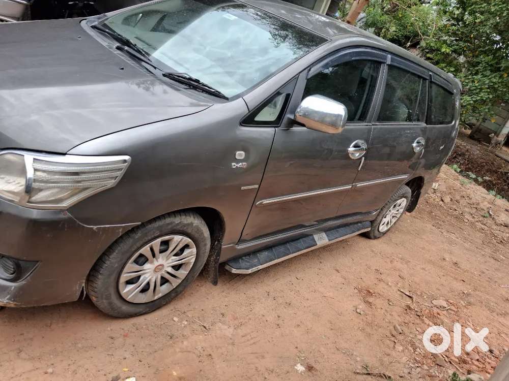 Toyota Innova 2.5 G 2012 Diesel